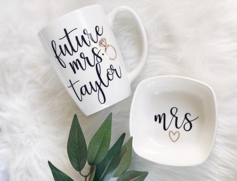 Future mrs mug gift set- mrs ring dish- bride gift set idea- bride to be engagement gift set ideas- bride mug- personalized bride gift set