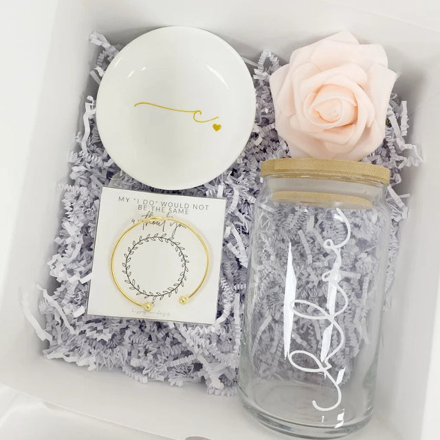 Bridesmaid proposal gift box set- bridesmaid glass can ice coffee cup- maid of honor proposal- personalized bridesmaid bracelet tying knot