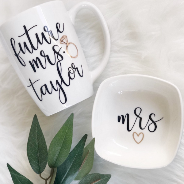 Future mrs mug gift set- mrs ring dish- bride gift set idea- bride to be engagement gift set ideas- bride mug- personalized bride gift set