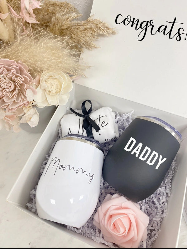Mommy daddy parents gift box set- mom dad tumbler set- gift box for parents to be- baby shower gift idea- baby announcement pregnancy baby