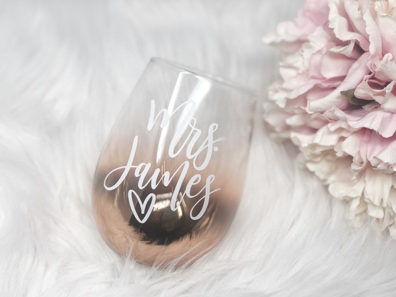 Personalized bride wine glass- bride gifts- engagement gift- wedding wine glass- ombré rose gold wine glass- custom wine glass- bride box