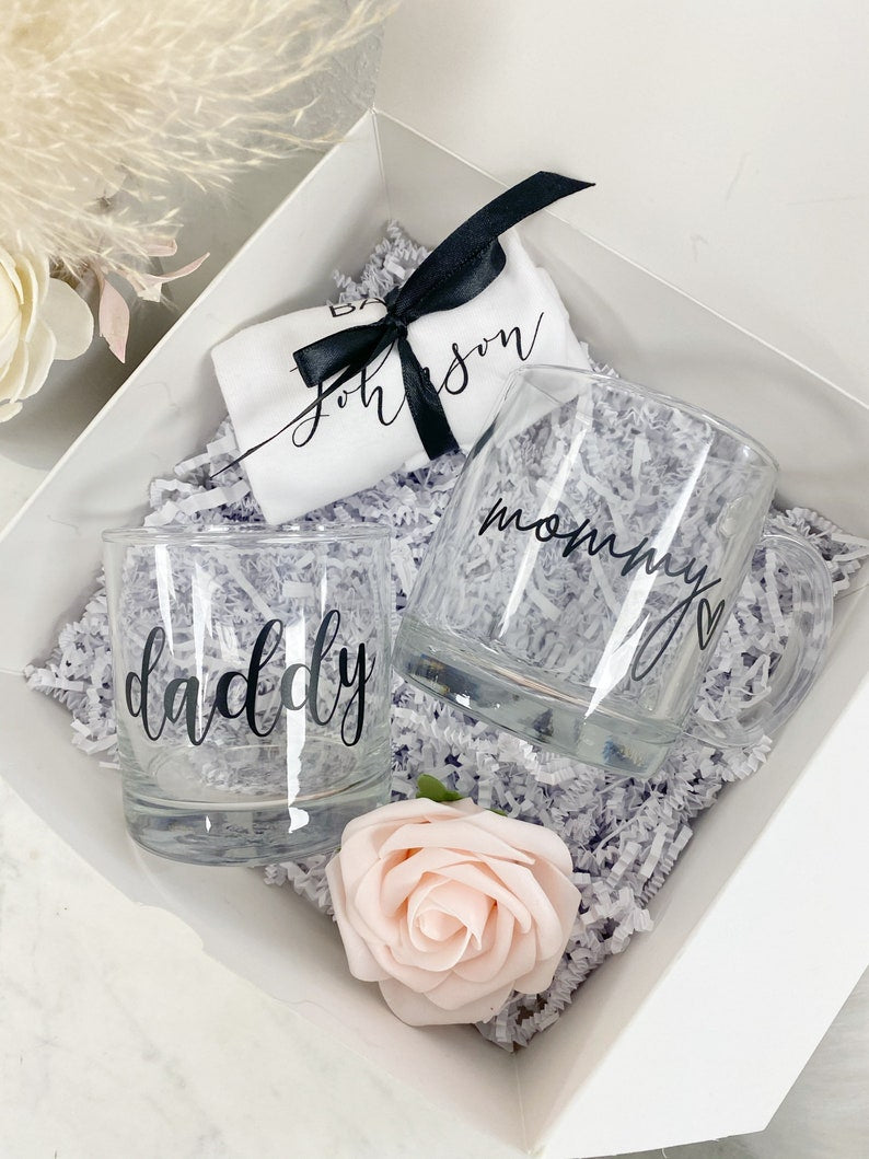 Mommy daddy parents gift box set- mom mug dad whiskey - gift box for parents to be- baby shower gift idea- baby announcement pregnancy baby