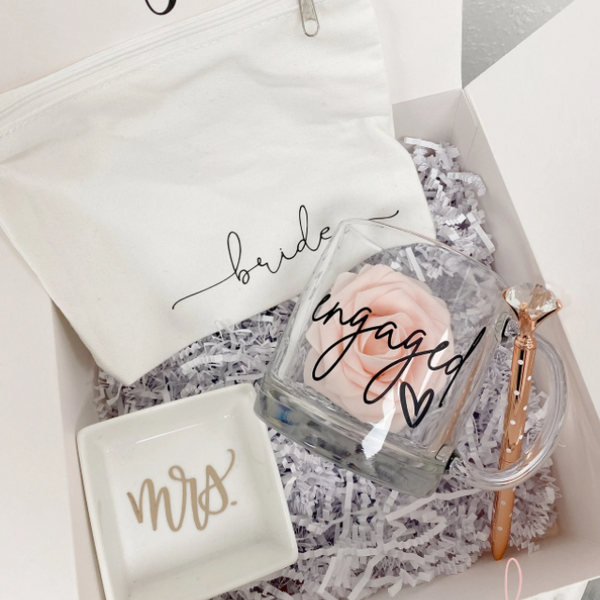 Engaged mug- personalized bride gift box set - bride engagement gift box idea- future mrs ring dish- mrs ring dish bride makeup bag tote