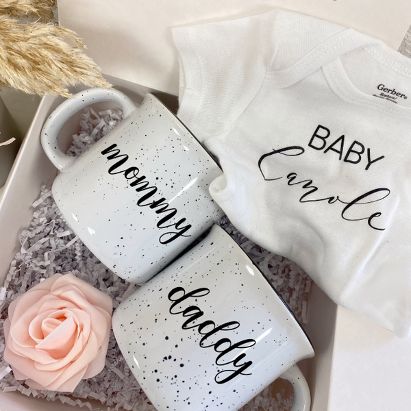 Mommy daddy parents gift box set- mom dad campfire mug set- gift box for parents to be- baby shower idea- baby announcement pregnancy baby