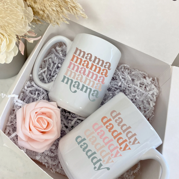 Mommy daddy parents gift box set- retro mom dad mugs set- gift box for parents to be- baby shower idea- baby announcement pregnancy baby